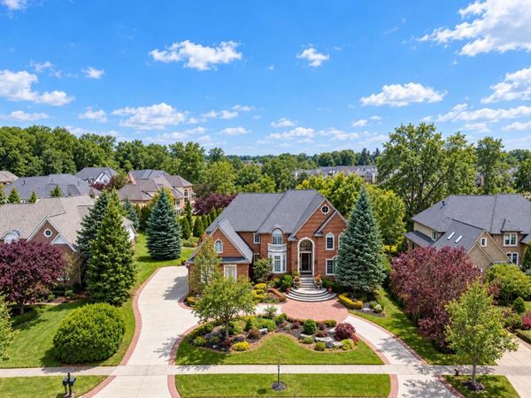 5520 Whitehall Boulevard, Rochester, MI 48306
