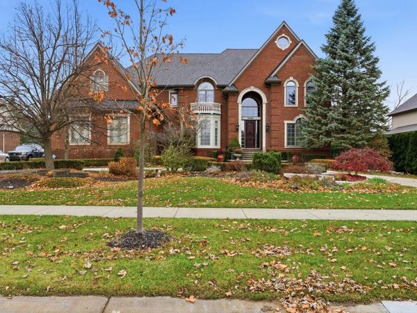 5520 Whitehall Boulevard, Rochester, MI 48306