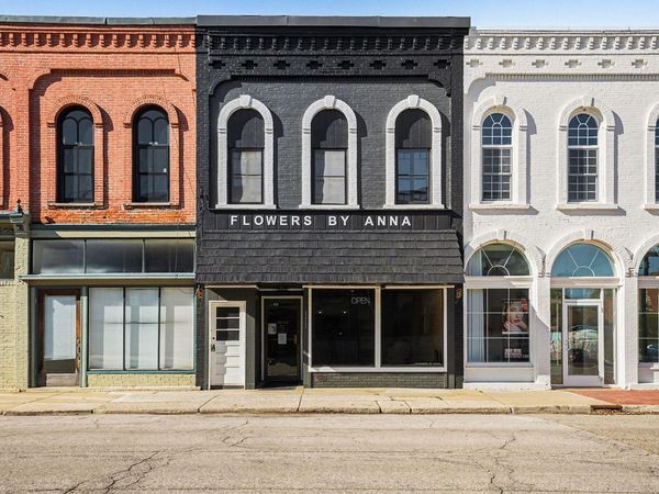 111 Commercial Street, Dowagiac, MI 49047