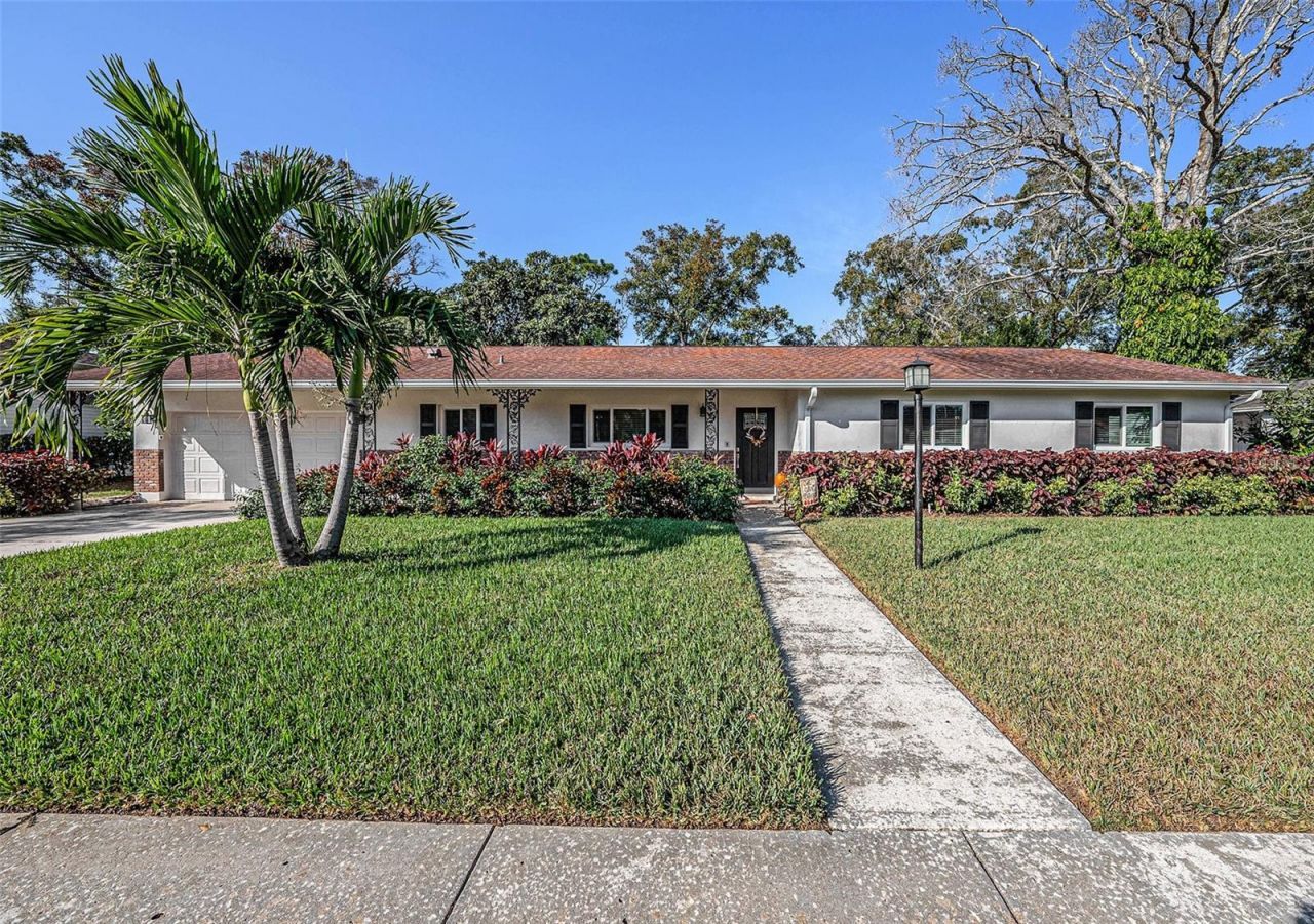 12710 Greenmoor Drive, Tampa, FL 33618 Main Photo