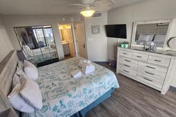 201 74th Ave. N photo 4