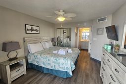 201 74th Ave. N photo 4