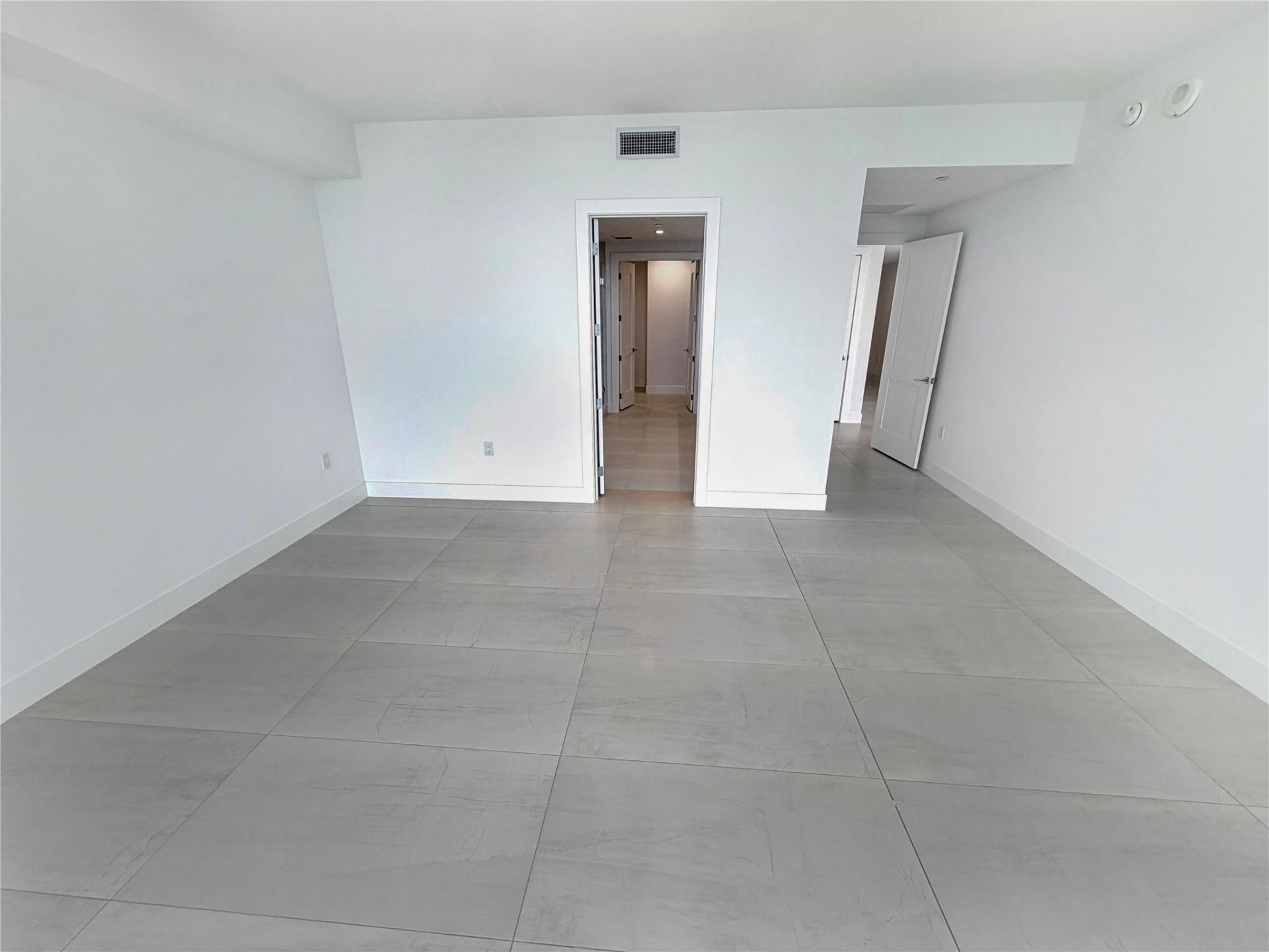 151 N Seabreeze Blv, Unit E-1204, Fort Lauderdale, FL 33304 Photo