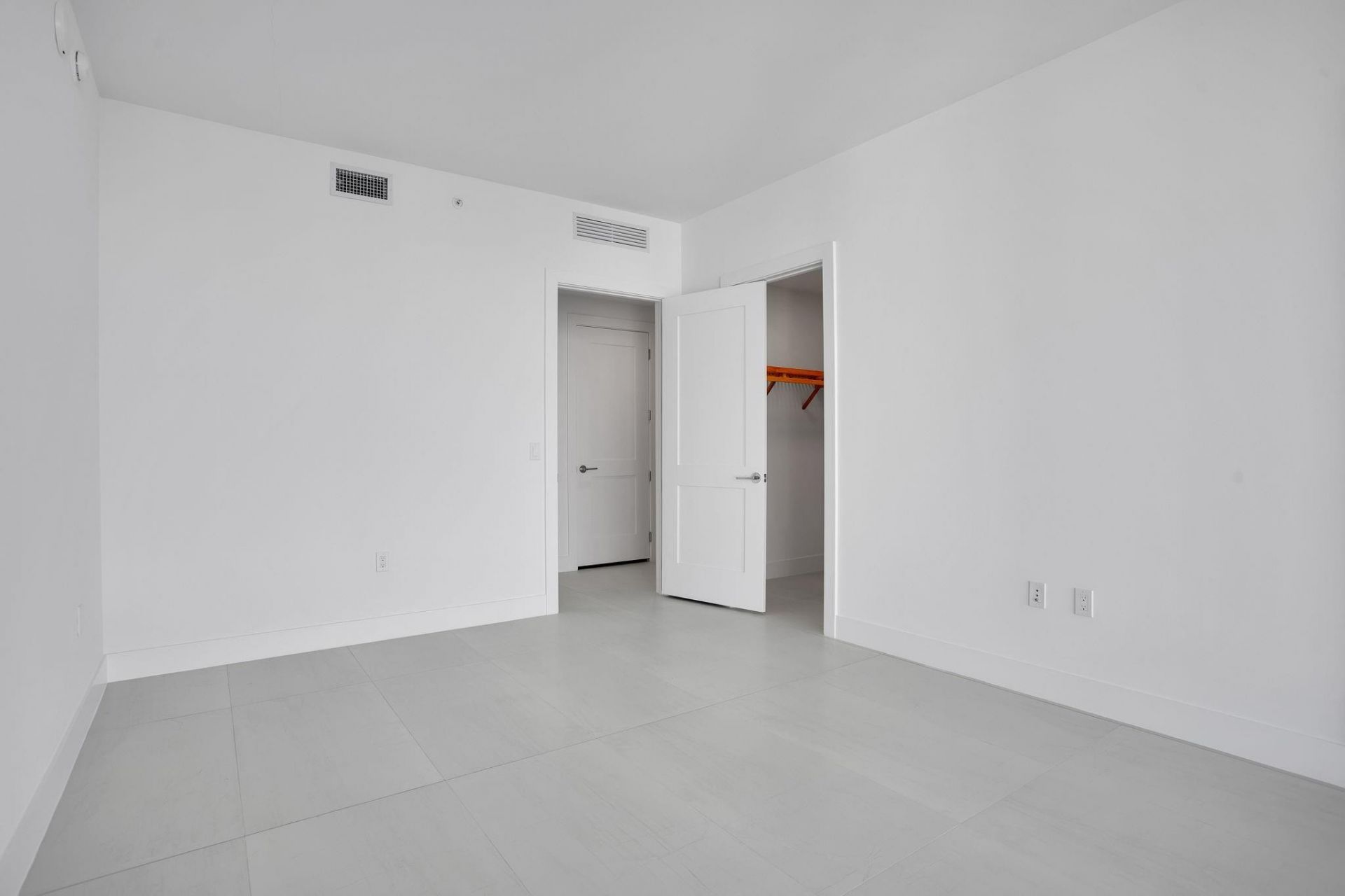 151 N Seabreeze Blv, Unit E-1204, Fort Lauderdale, FL 33304 Photo