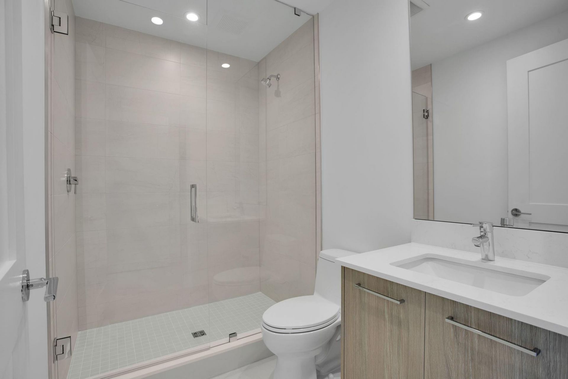 151 N Seabreeze Blv, Unit E-1204, Fort Lauderdale, FL 33304 Photo