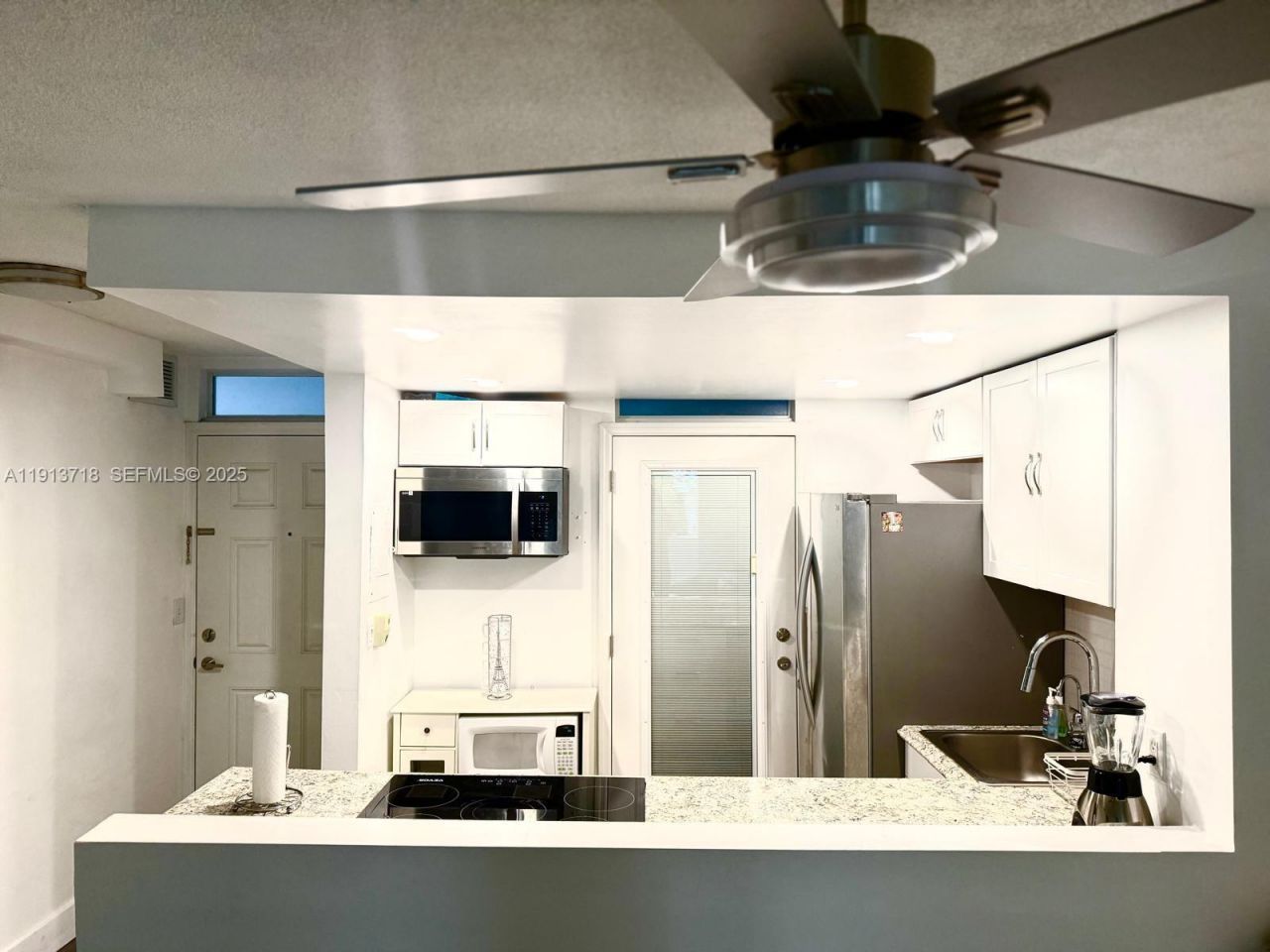 1045 10th St, Unit 206, Miami Beach, FL 33139 Photo