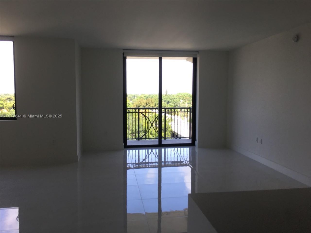 301 Altara Ave, Unit 635, Coral Gables, FL 33146 Photo