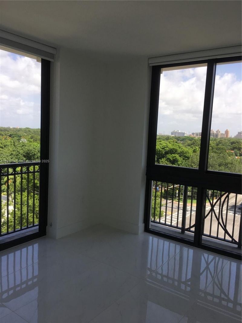 301 Altara Ave, Unit 635, Coral Gables, FL 33146 Photo