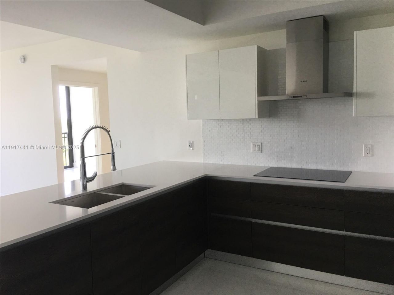 301 Altara Ave, Unit 635, Coral Gables, FL 33146 Photo