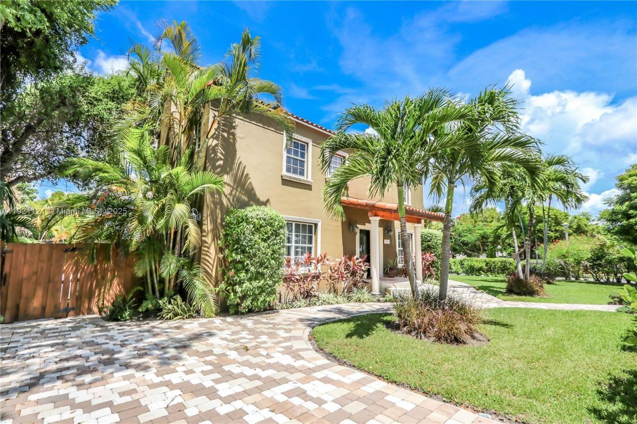 1700 SW 14th Ave, Miami, FL 33145 Photo