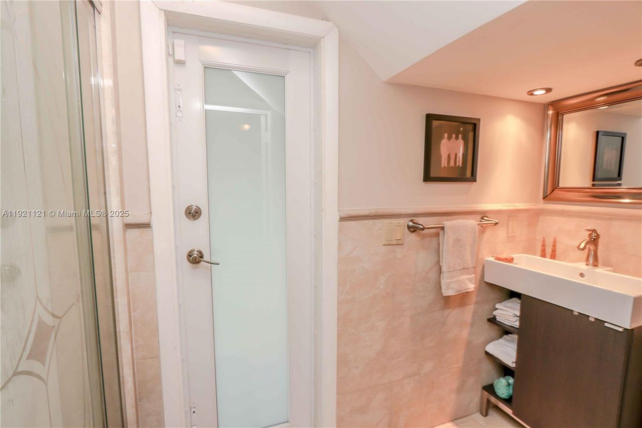 1700 SW 14th Ave, Miami, FL 33145 Photo