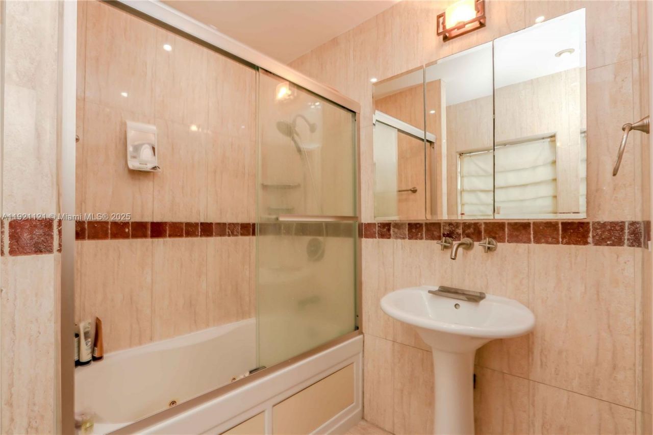 1700 SW 14th Ave, Miami, FL 33145 Photo