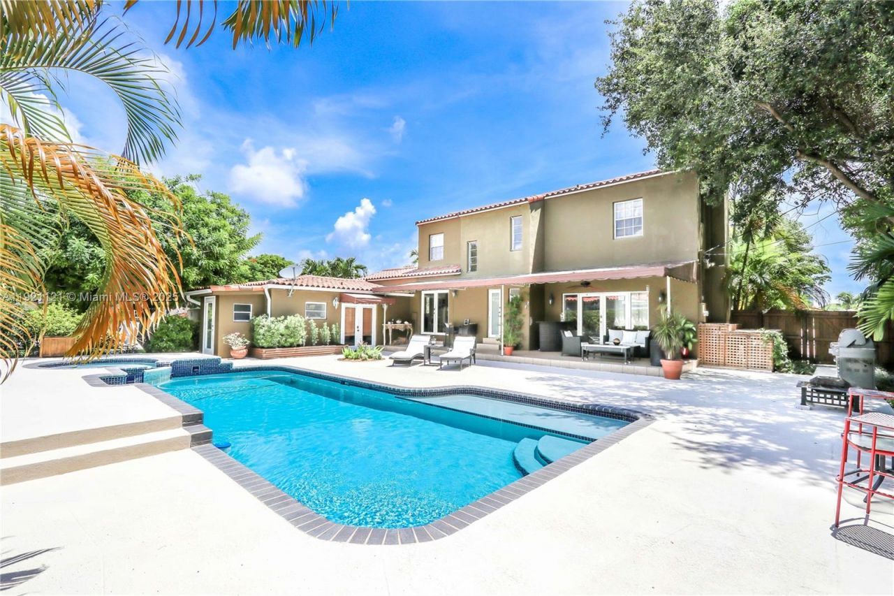 1700 SW 14th Ave, Miami, FL 33145 Photo