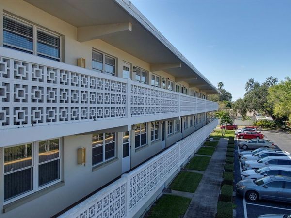 8101 11TH STREET N, Unit 319, ST PETERSBURG, FL 33702