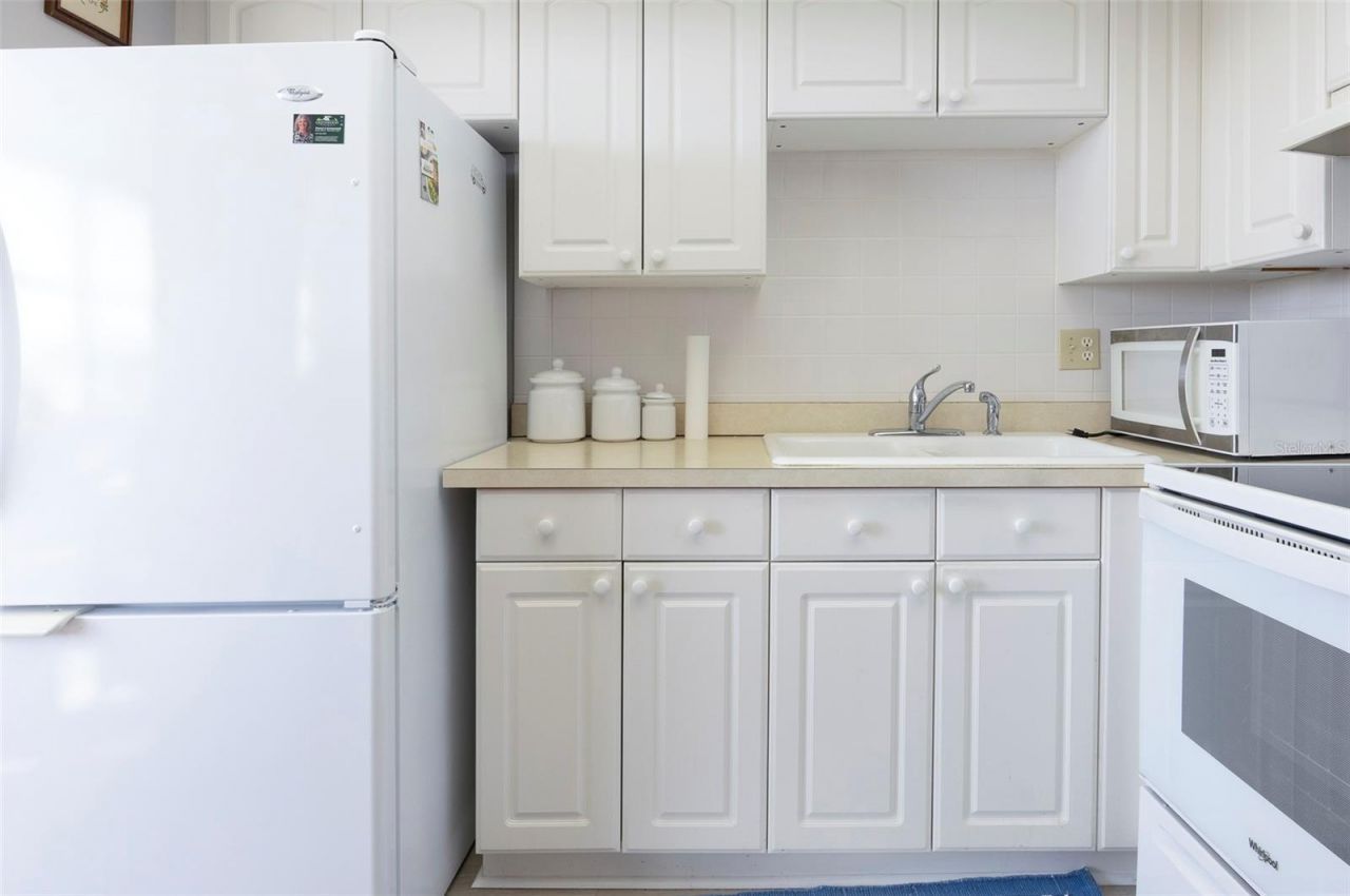 8101 11th Street N, Unit 319, Saint Petersburg, FL 33702 Photo