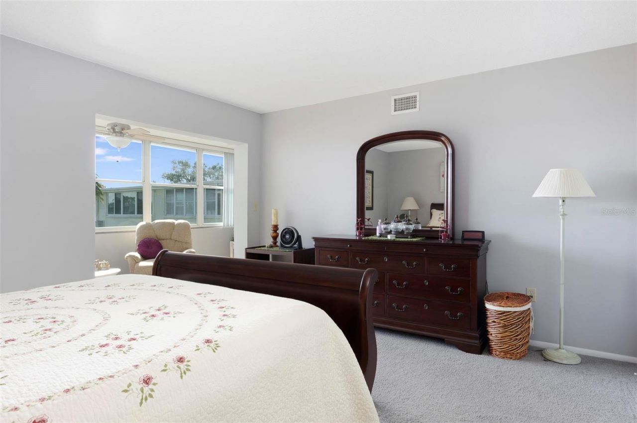 8101 11th Street N, Unit 319, Saint Petersburg, FL 33702 Photo