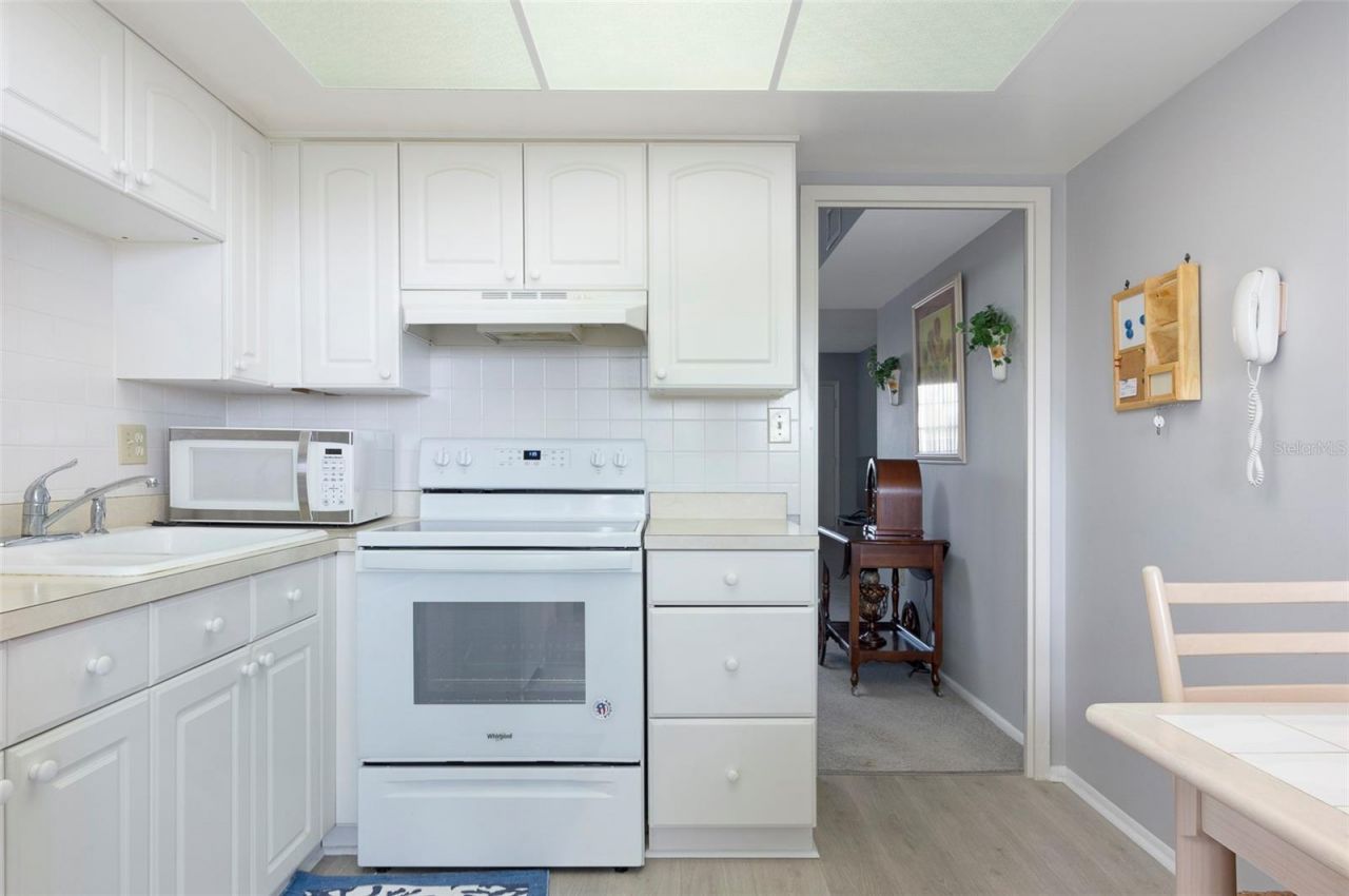 8101 11th Street N, Unit 319, Saint Petersburg, FL 33702 Photo