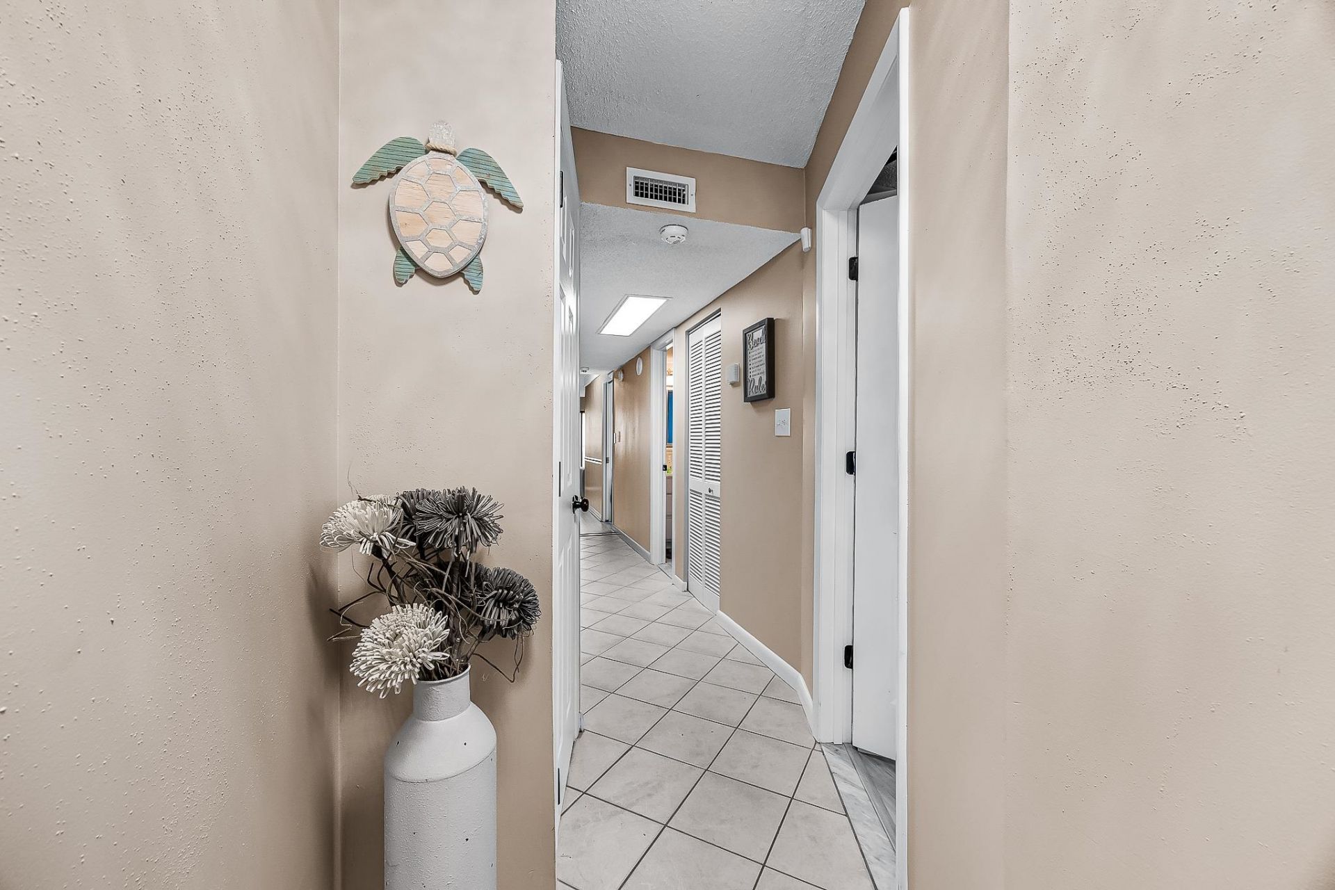 7509 N Ocean Blvd. Photo 15