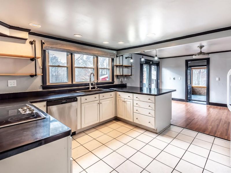 5654 Wilmington Road, Washington Township, OH 45054 Photo 11