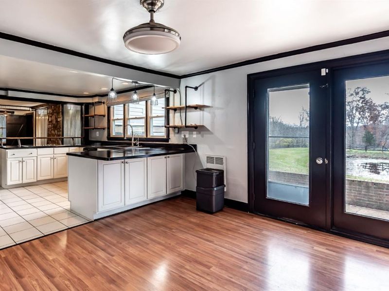 5654 Wilmington Road, Washington Township, OH 45054 Photo 16