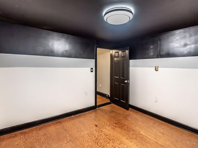 5654 Wilmington Road, Washington Township, OH 45054 Photo 24