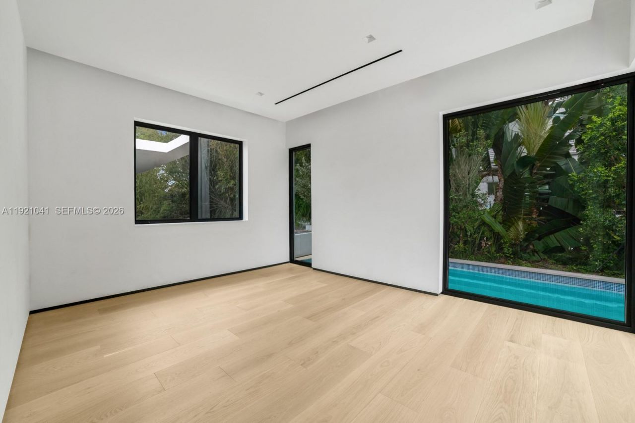 1520 W 22nd St, Miami Beach, FL 33140 Photo