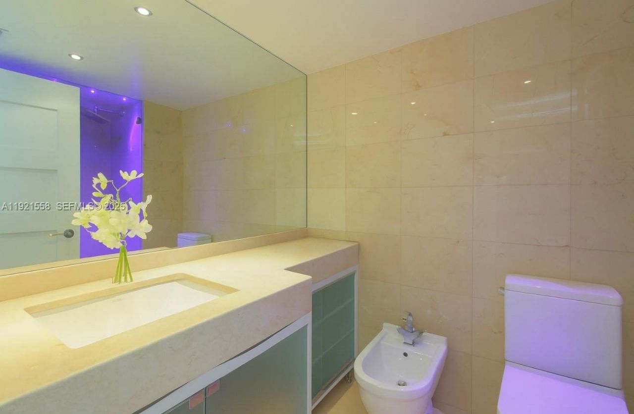 650 West Ave, Unit 2801, Miami Beach, FL 33139 Photo