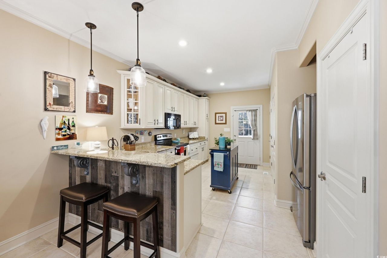 270 Boyle Dr. Photo 7