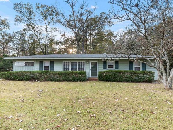 89 Jordan Drive, Hawkinsville, GA 31036