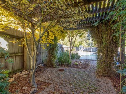 304 Manor Dr, Ione, CA 95640 Photo