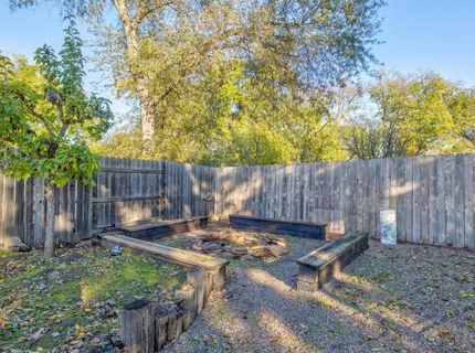 304 Manor Dr, Ione, CA 95640 Photo