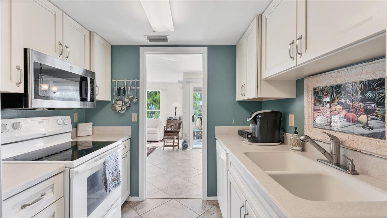 983 Sandpiper Circle, Bradenton, FL 34209 Photo