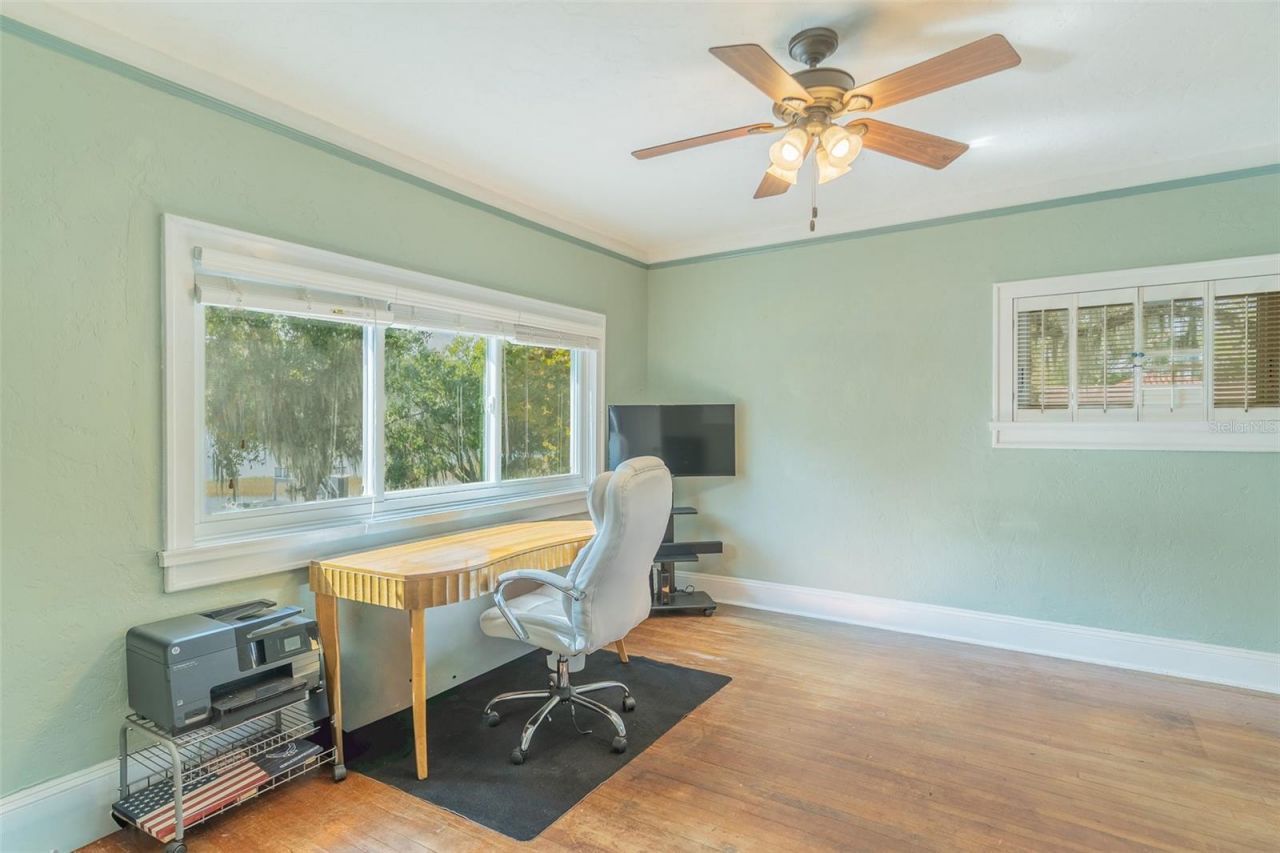 1433 N Lake Howard Drive, Winter Haven, FL 33881 Photo