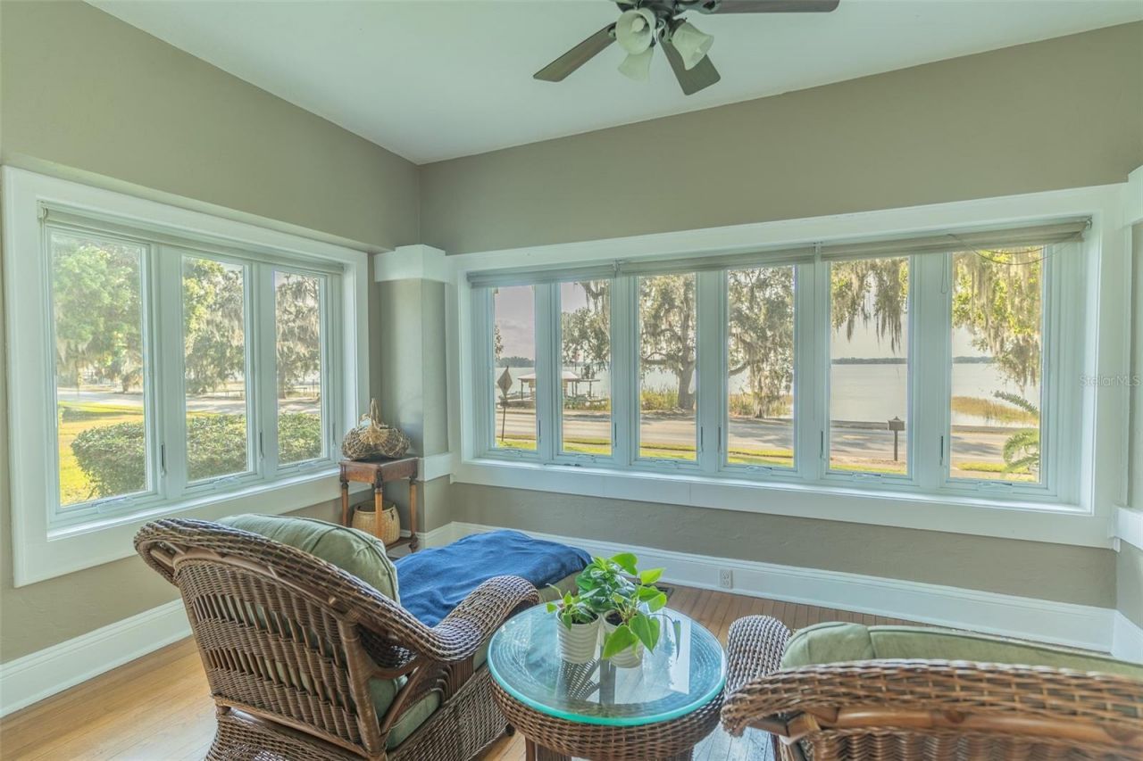 1433 N Lake Howard Drive, Winter Haven, FL 33881 Photo