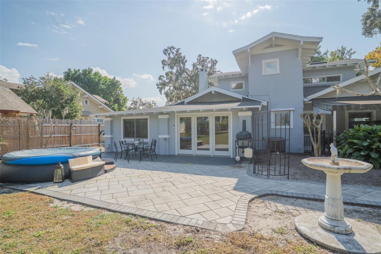 1433 N Lake Howard Drive, Winter Haven, FL 33881 Photo