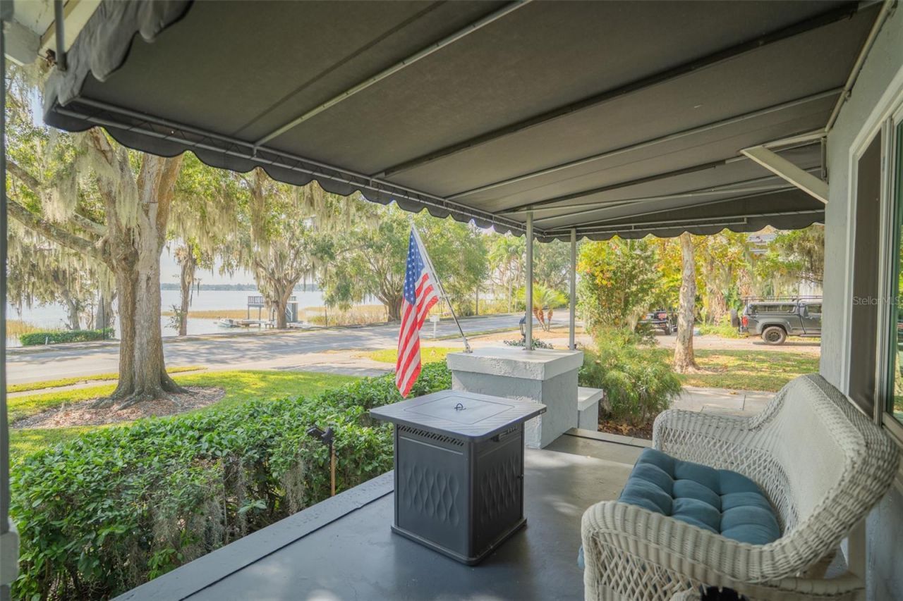 1433 N Lake Howard Drive, Winter Haven, FL 33881 Photo