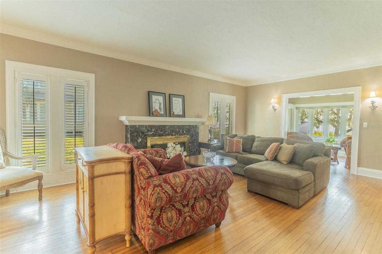 1433 N Lake Howard Drive, Winter Haven, FL 33881 Photo