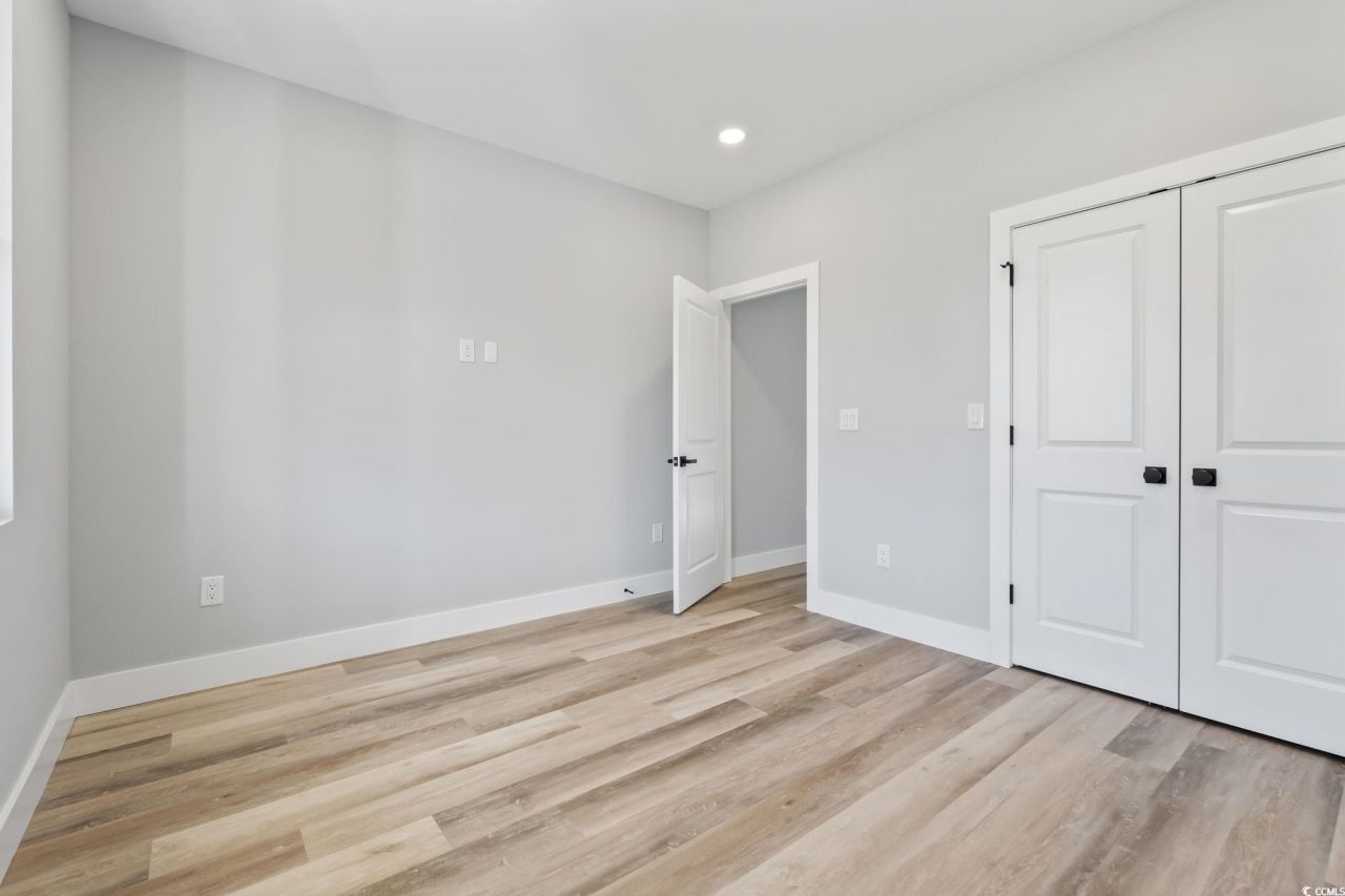 3301 Fourth Ave. Photo 29