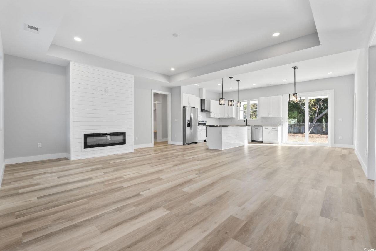 3301 Fourth Ave. Photo 9