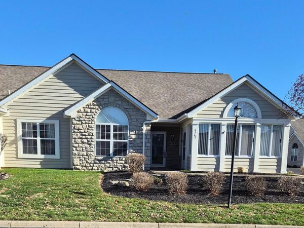 6363 Pinehurst Pointe, Westerville, OH 43082