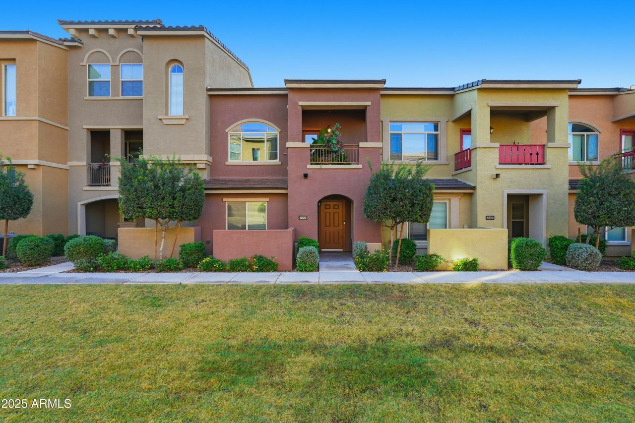 240 W Juniper Avenue, Unit 1220, Gilbert, AZ 85233 Main Photo