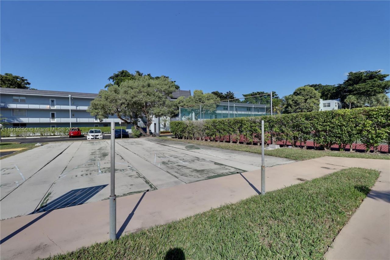 9300 Lime Bay Blvd, Unit 102, Tamarac, FL 33321 Photo