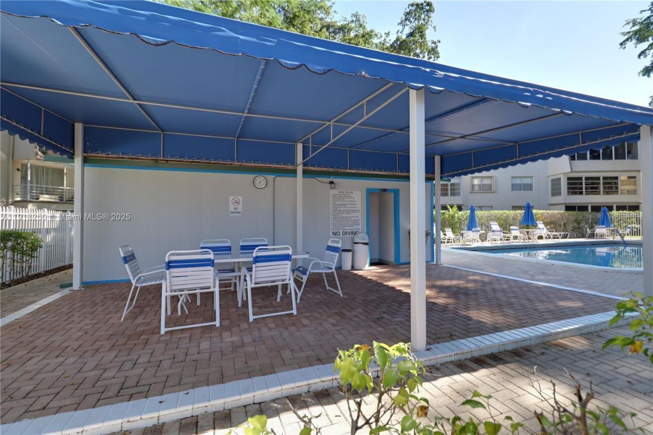 9300 Lime Bay Blvd, Unit 102, Tamarac, FL 33321 Photo