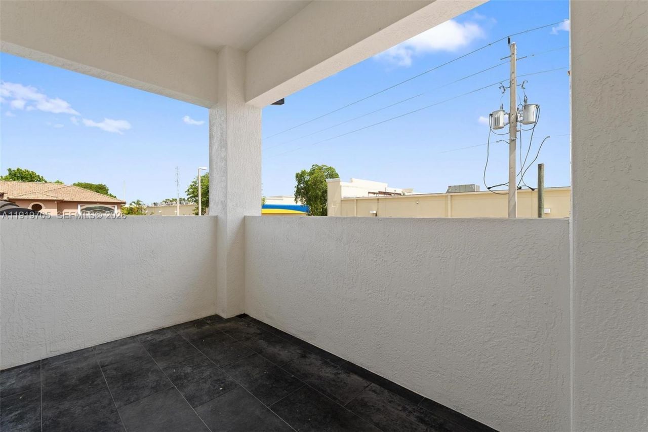 4014 SW 144th Pl, Miami, FL 33175 Photo