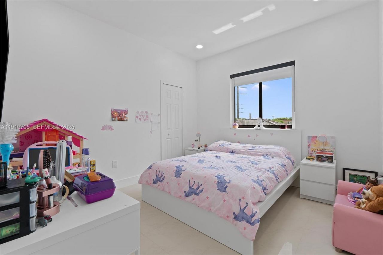 4014 SW 144th Pl, Miami, FL 33175 Photo