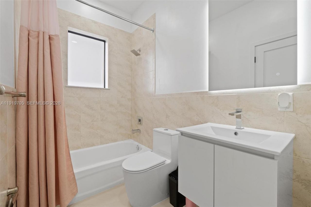 4014 SW 144th Pl, Miami, FL 33175 Photo