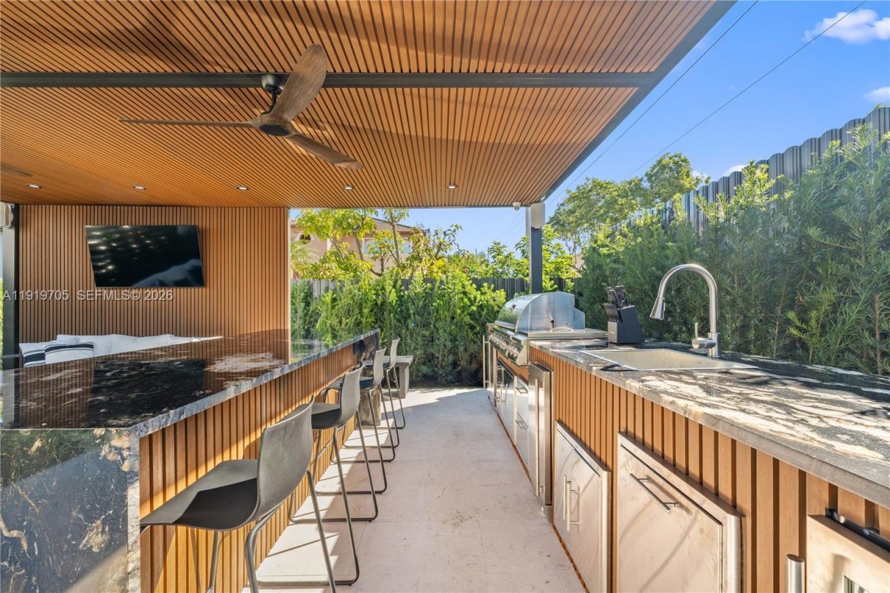 4014 SW 144th Pl, Miami, FL 33175 Photo