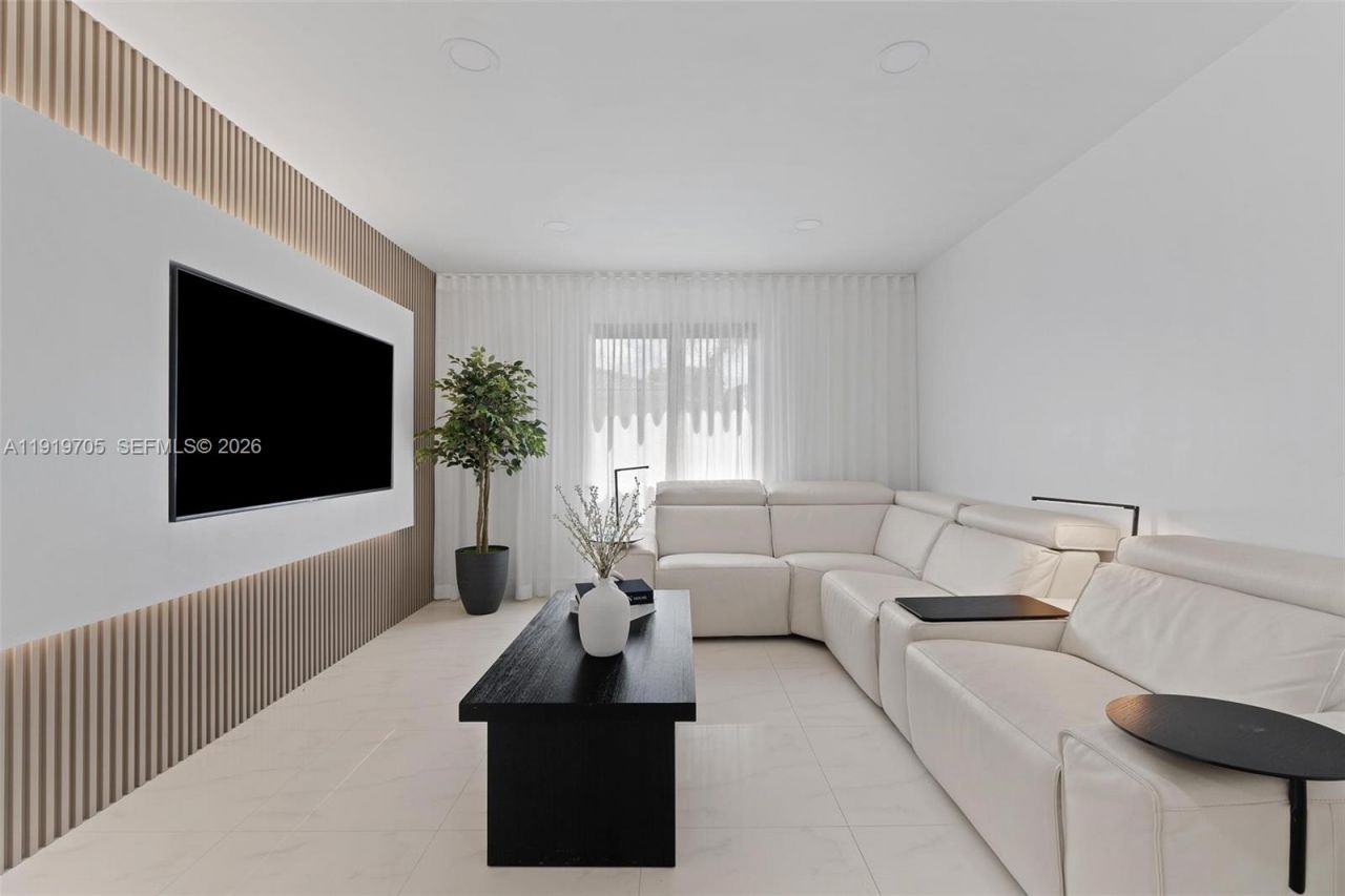 4014 SW 144th Pl, Miami, FL 33175 Photo