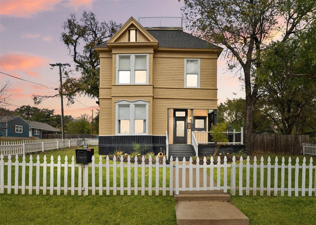404 E 9th Ave, Belton, TX 76513 Main Photo