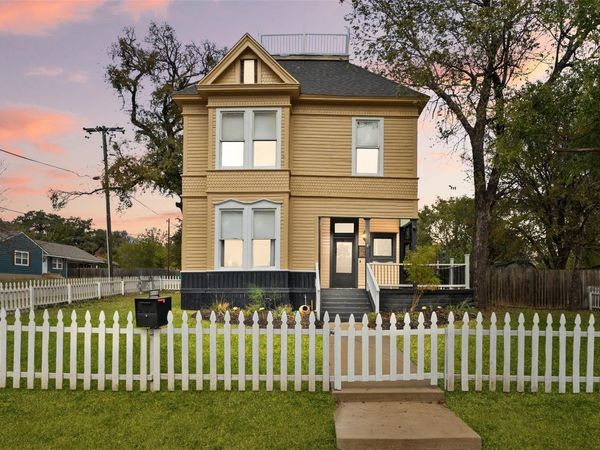 404 E 9th Ave, Belton, TX 76513
